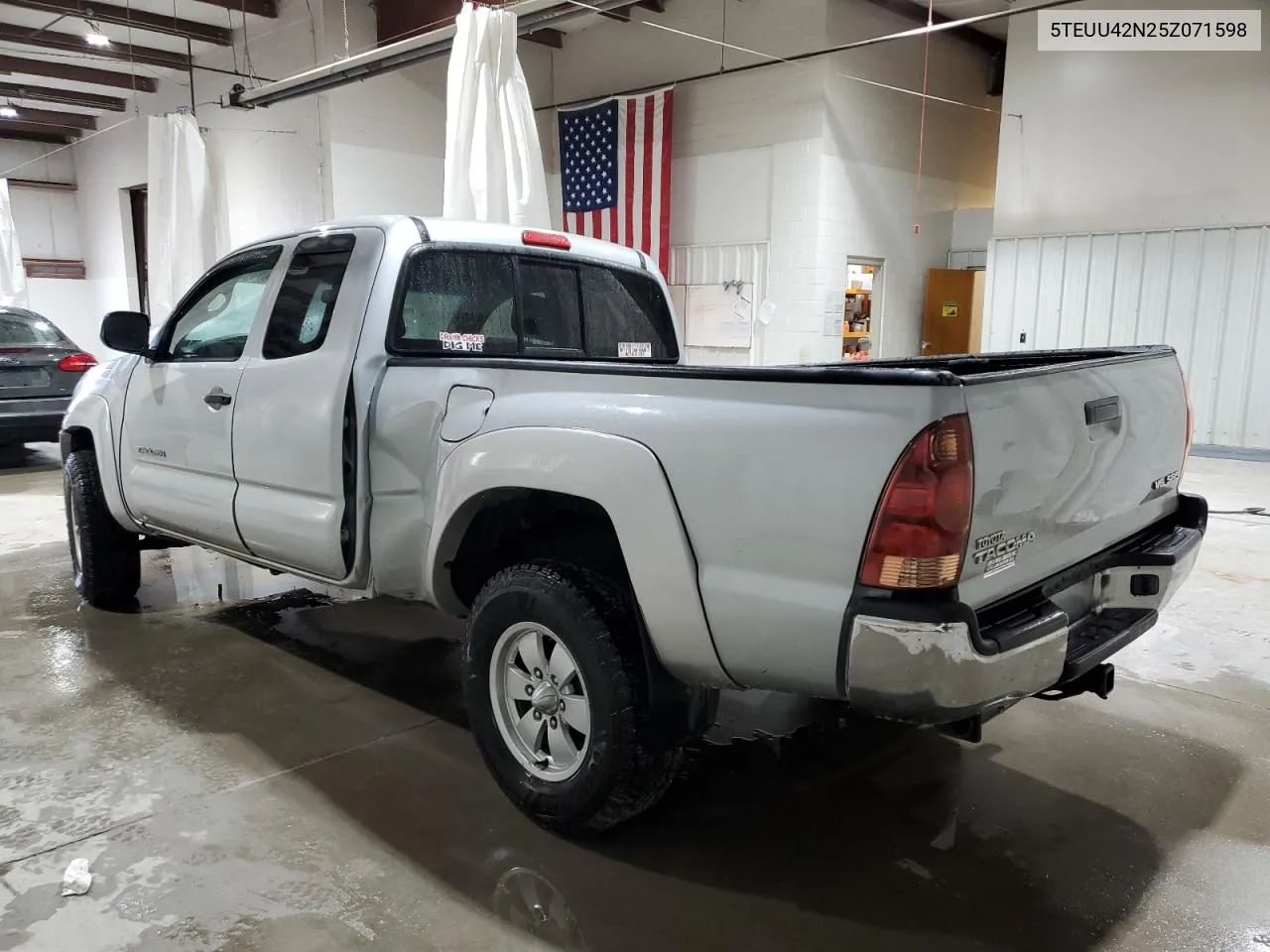 2005 Toyota Tacoma Access Cab VIN: 5TEUU42N25Z071598 Lot: 73371534