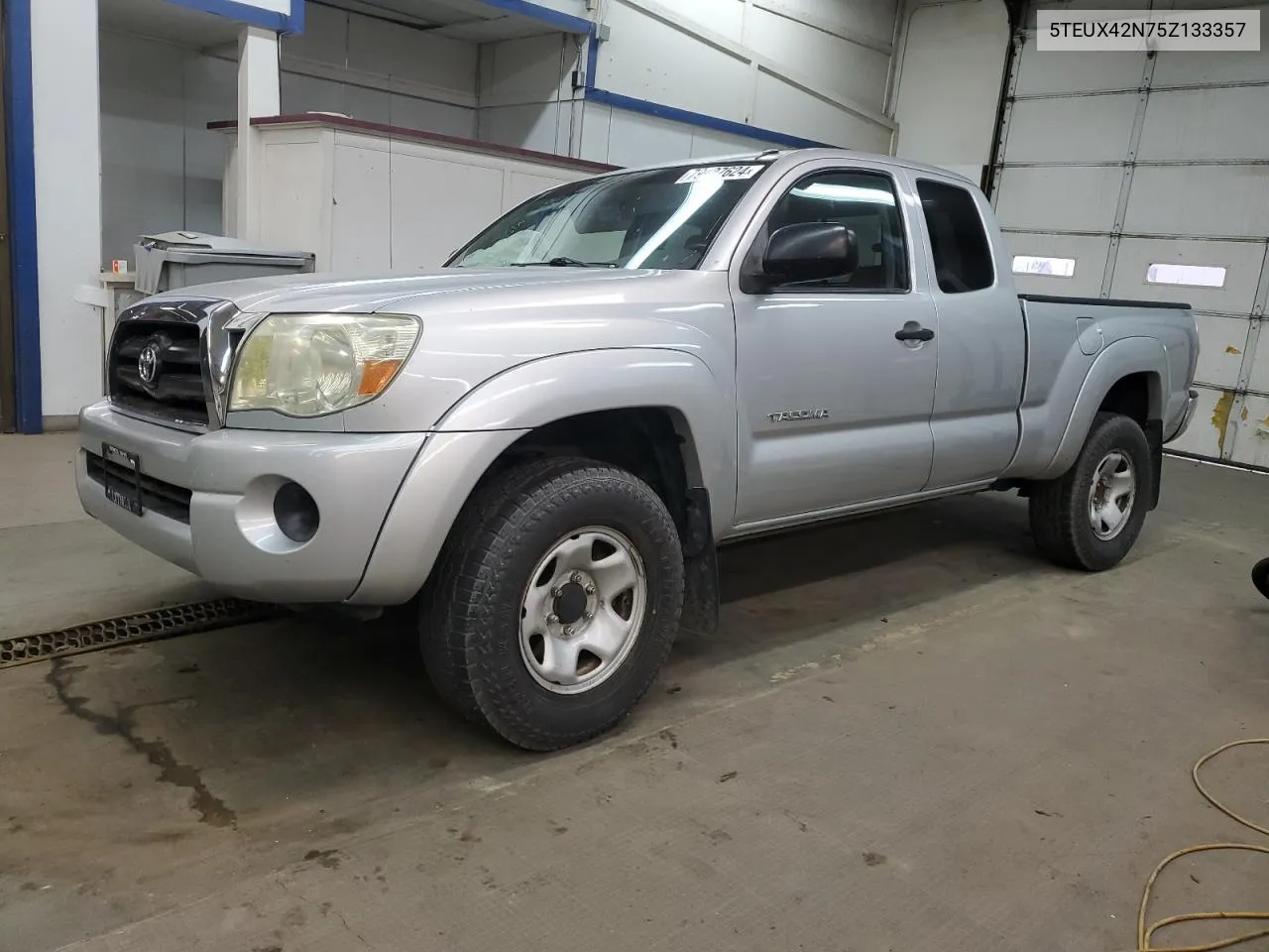 2005 Toyota Tacoma Access Cab VIN: 5TEUX42N75Z133357 Lot: 79927624