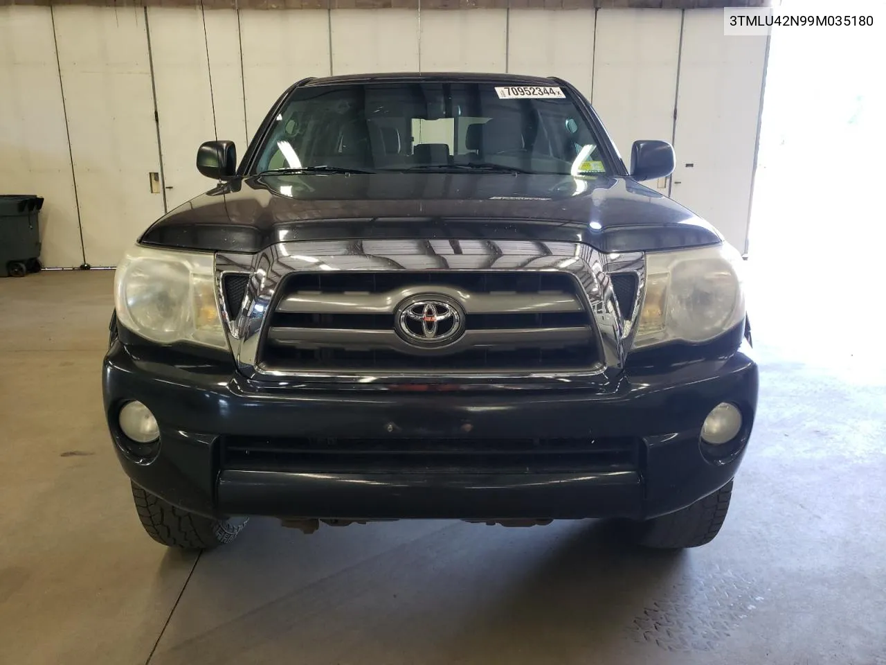 2009 Toyota Tacoma Double Cab VIN: 3TMLU42N99M035180 Lot: 70952344