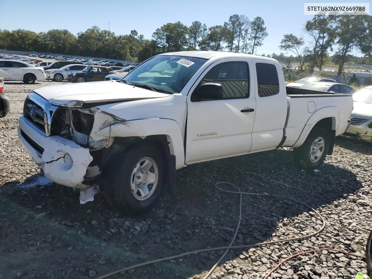 2009 Toyota Tacoma Prerunner Access Cab VIN: 5TETU62NX9Z669788 Lot: 76250464