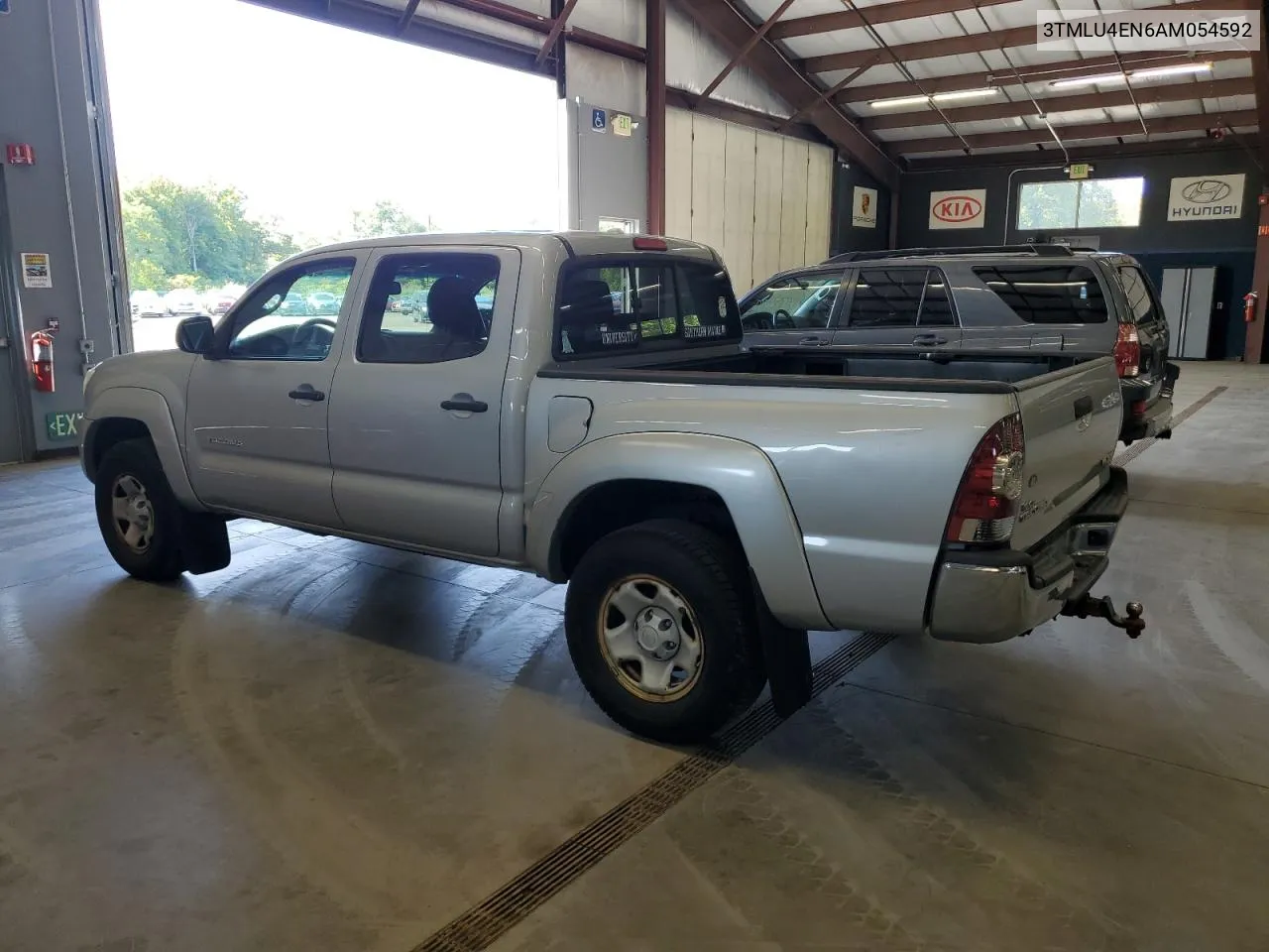 2010 Toyota Tacoma Double Cab VIN: 3TMLU4EN6AM054592 Lot: 71156094