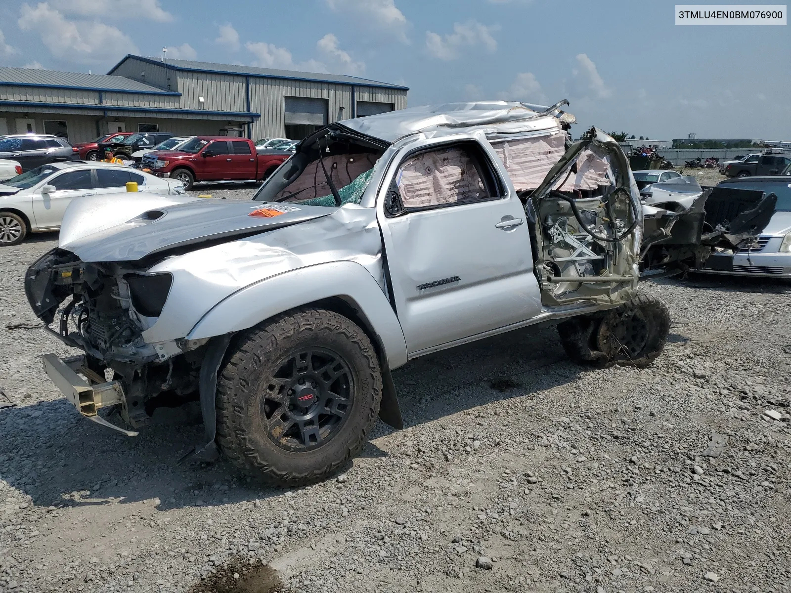 3TMLU4EN0BM076900 2011 Toyota Tacoma Double Cab