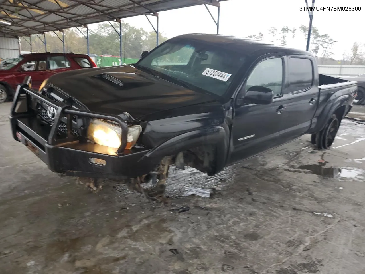 2011 Toyota Tacoma Double Cab Long Bed VIN: 3TMMU4FN7BM028300 Lot: 81250444