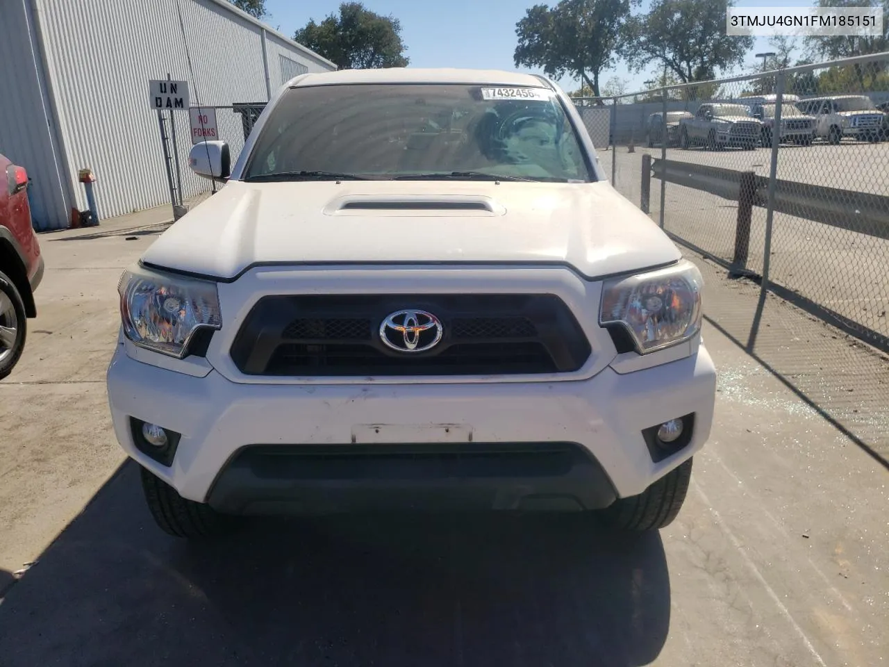 3TMJU4GN1FM185151 2015 Toyota Tacoma Double Cab Prerunner