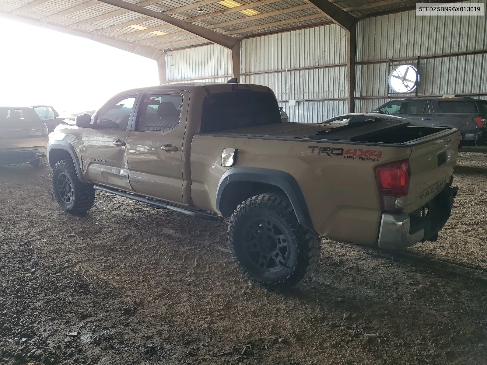 2016 Toyota Tacoma Double Cab VIN: 5TFDZ5BN9GX013019 Lot: 65765274