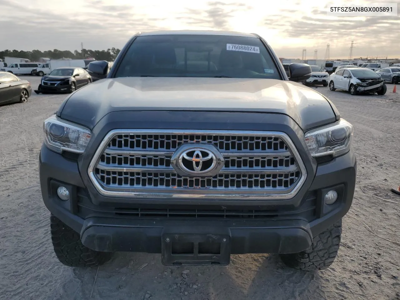 2016 Toyota Tacoma Access Cab VIN: 5TFSZ5AN8GX005891 Lot: 76088024