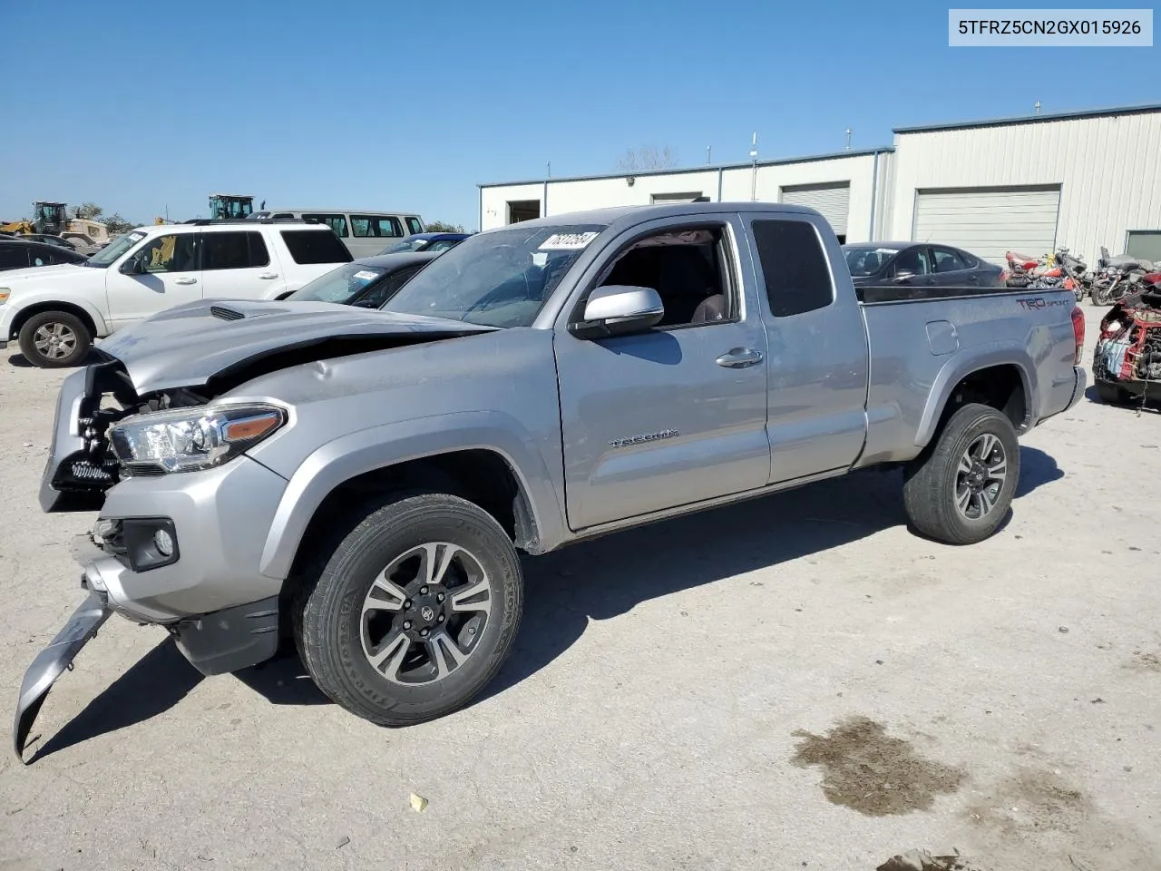 5TFRZ5CN2GX015926 2016 Toyota Tacoma Access Cab