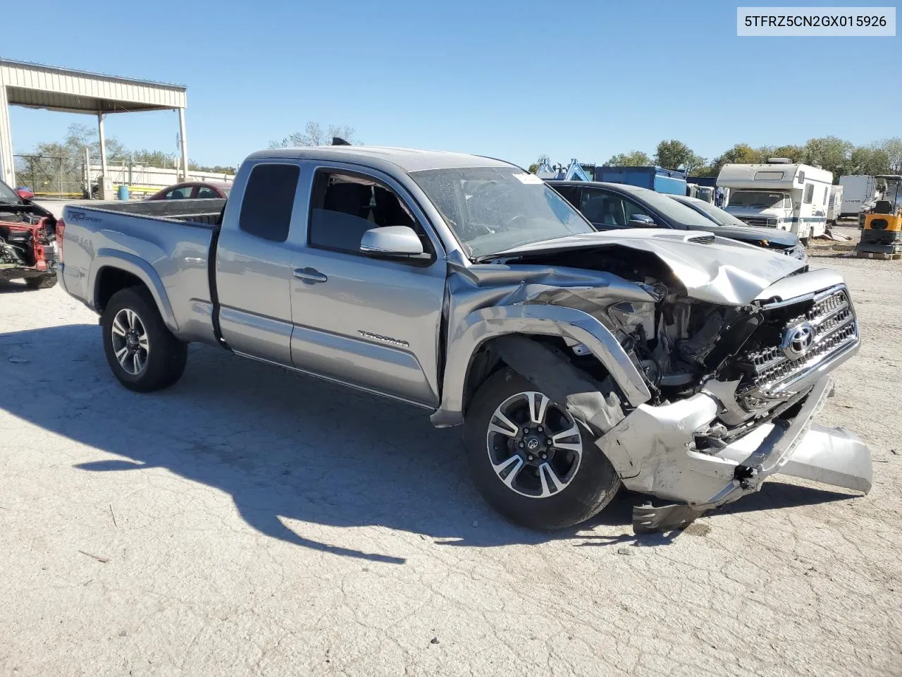 5TFRZ5CN2GX015926 2016 Toyota Tacoma Access Cab