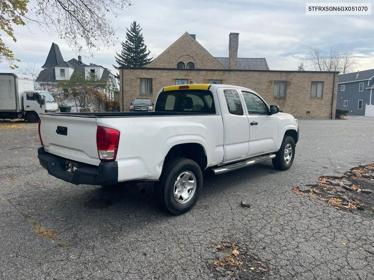 5TFRX5GN6GX051070 2016 Toyota Tacoma Acc