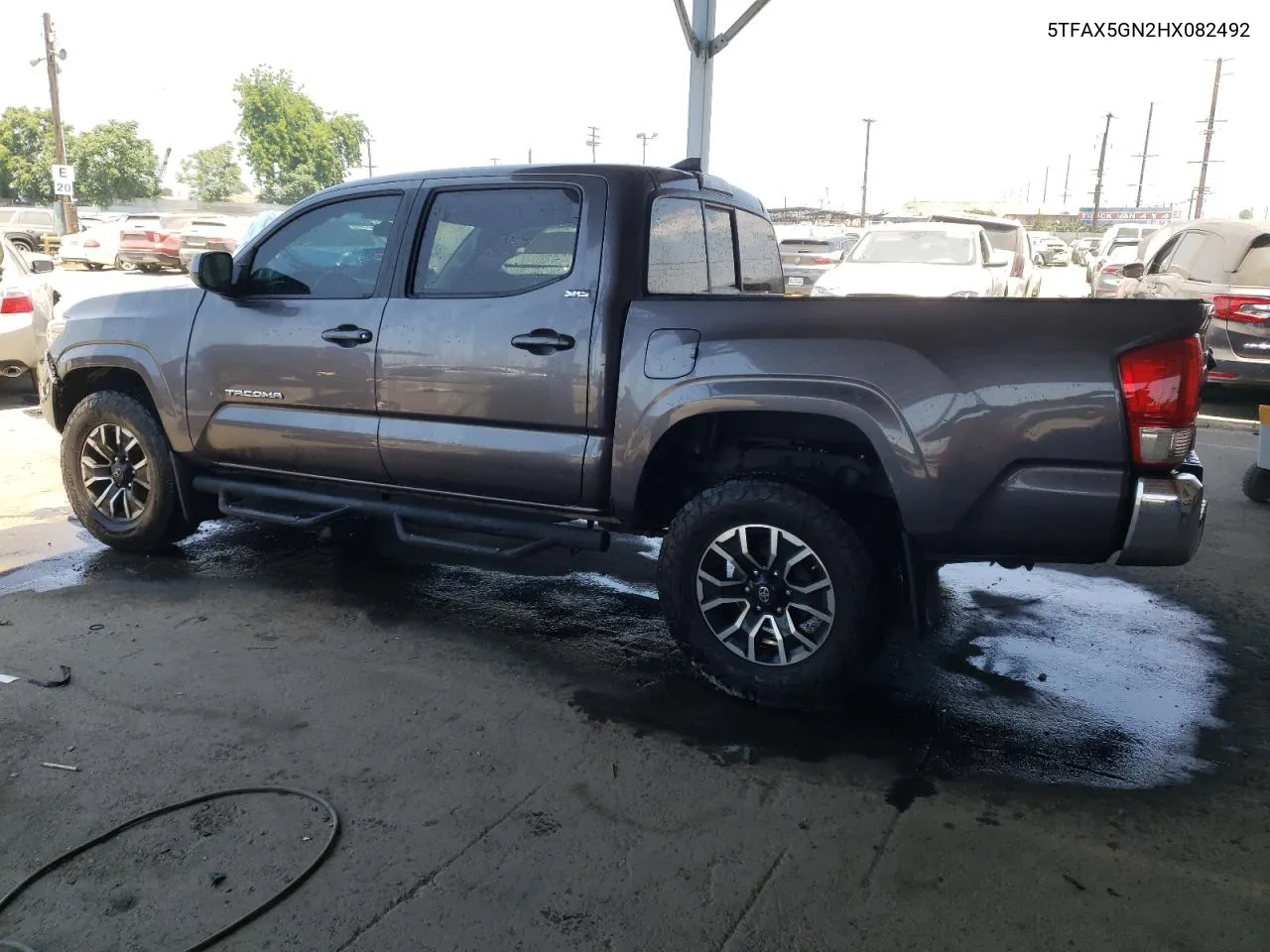 2017 Toyota Tacoma Double Cab VIN: 5TFAX5GN2HX082492 Lot: 61866744