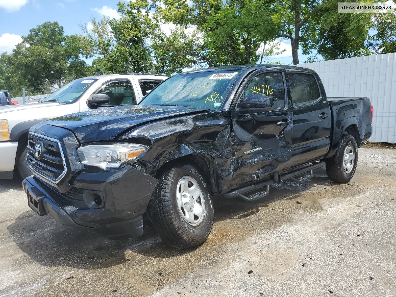 2017 Toyota Tacoma Double Cab VIN: 5TFAX5GN8HX083923 Lot: 63564664