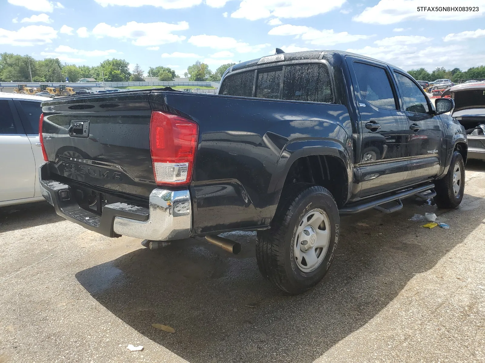 2017 Toyota Tacoma Double Cab VIN: 5TFAX5GN8HX083923 Lot: 63564664