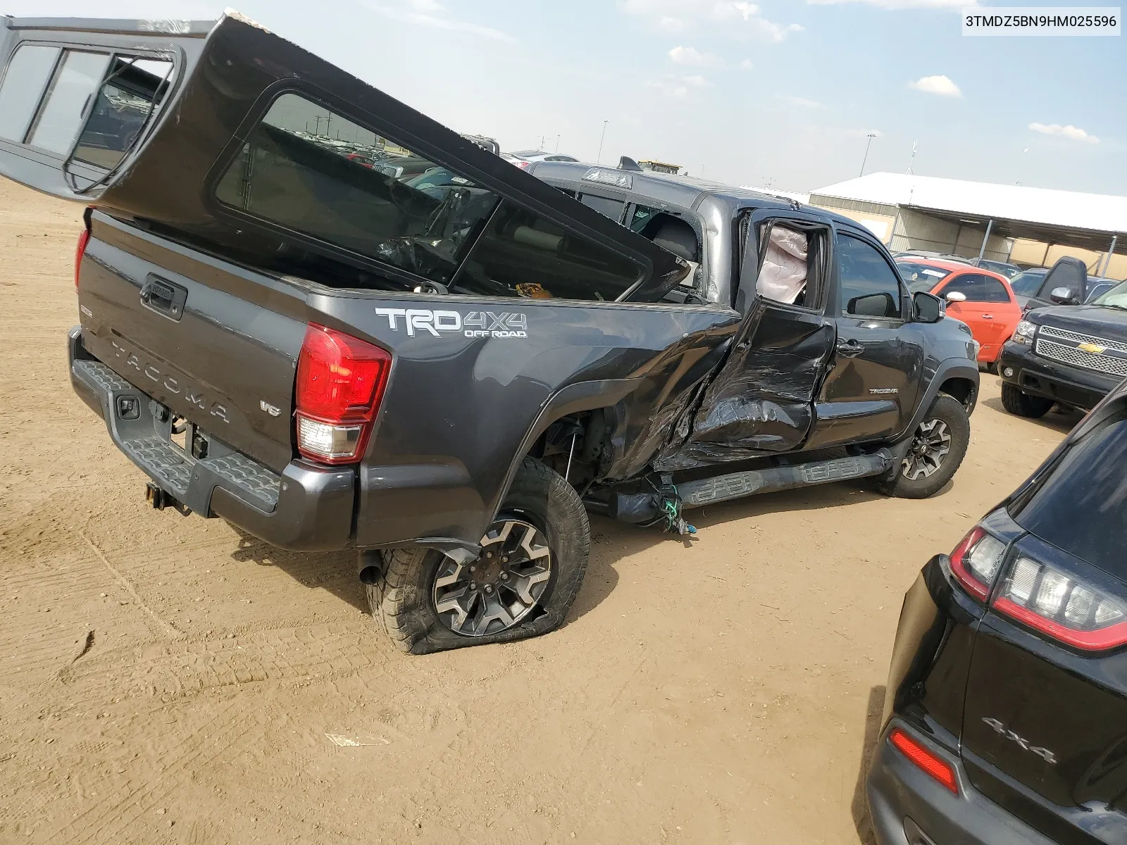 3TMDZ5BN9HM025596 2017 Toyota Tacoma Double Cab