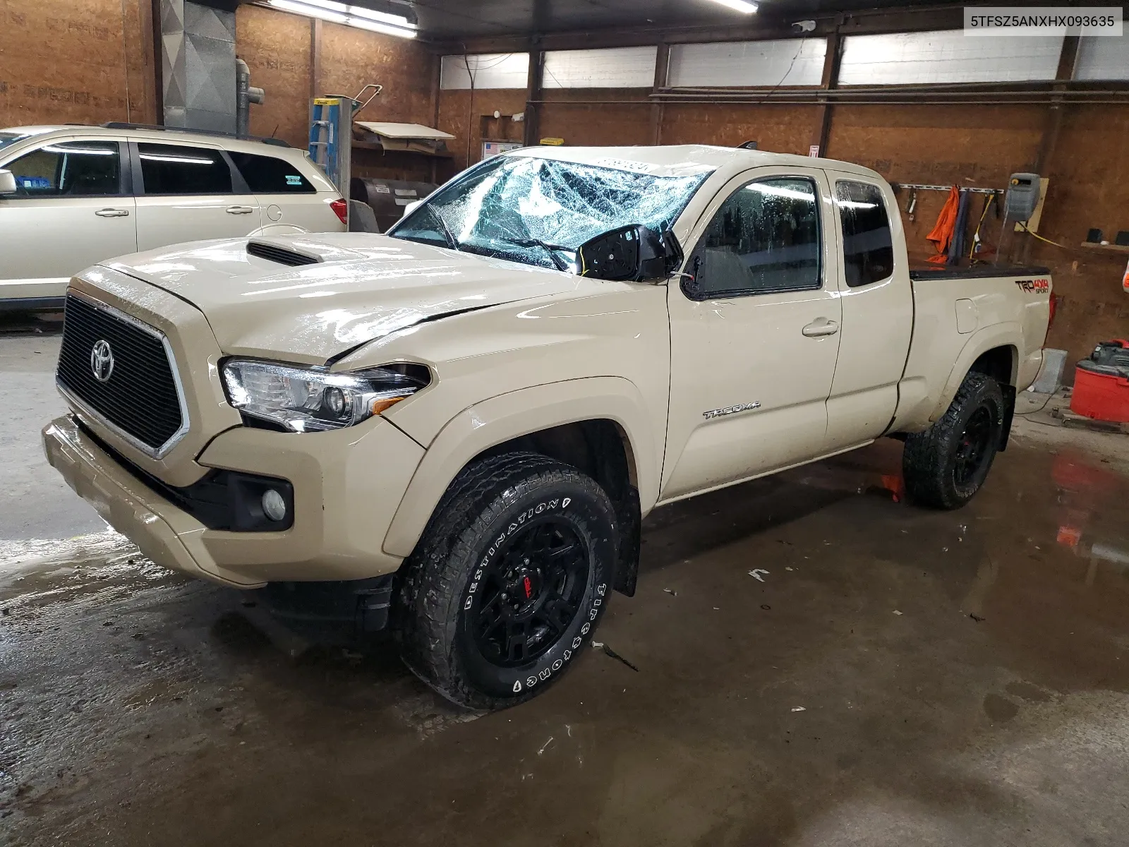 2017 Toyota Tacoma Access Cab VIN: 5TFSZ5ANXHX093635 Lot: 67891324