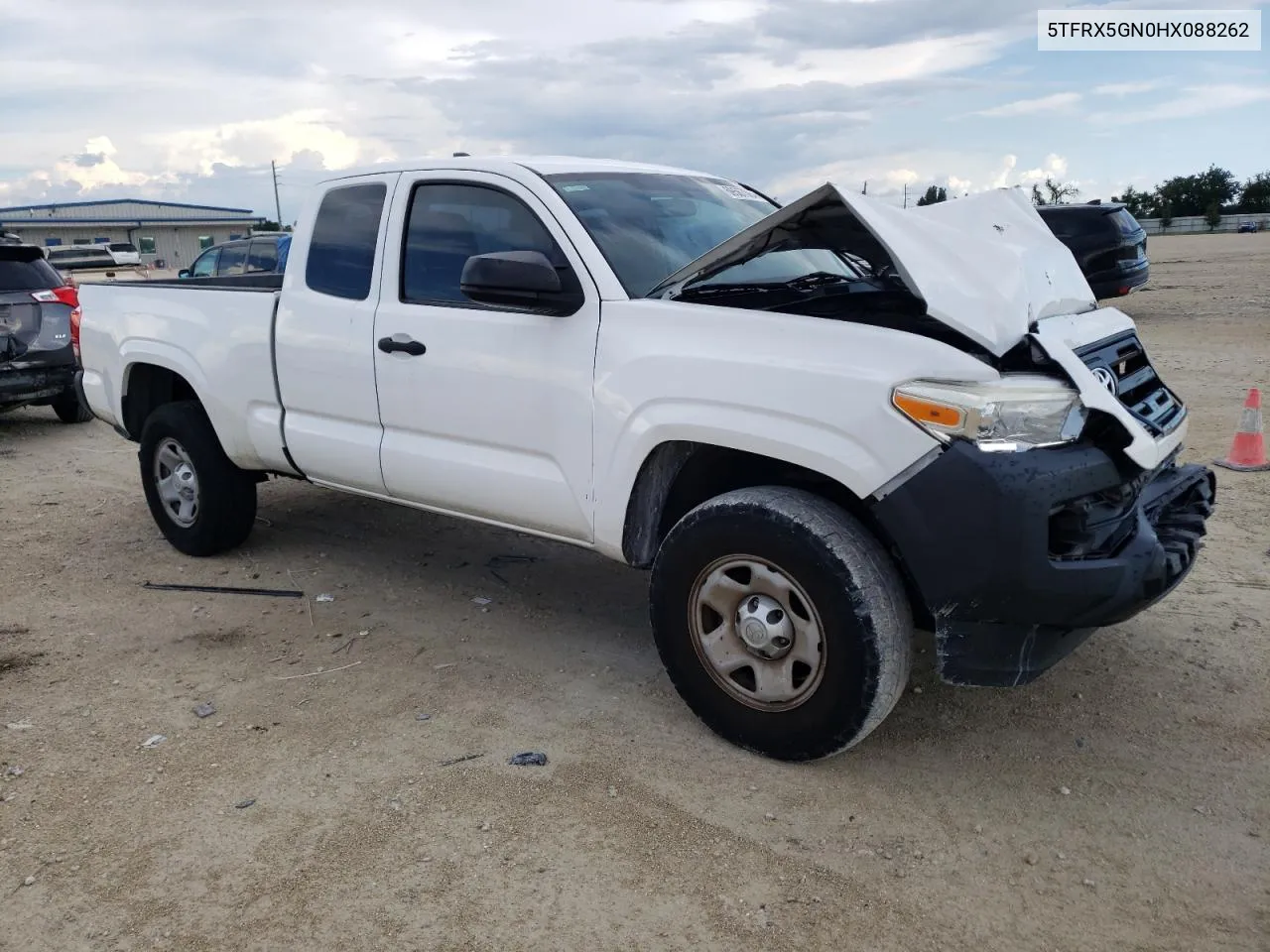 5TFRX5GN0HX088262 2017 Toyota Tacoma Access Cab