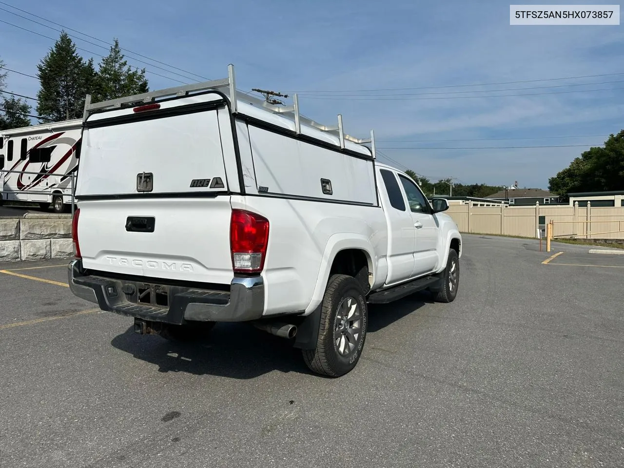 5TFSZ5AN5HX073857 2017 Toyota Tacoma Access Cab