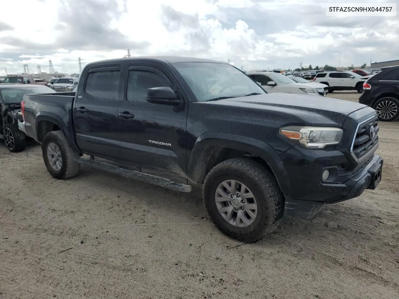 2017 Toyota Tacoma Double Cab VIN: 5TFAZ5CN9HX044757 Lot: 69643914