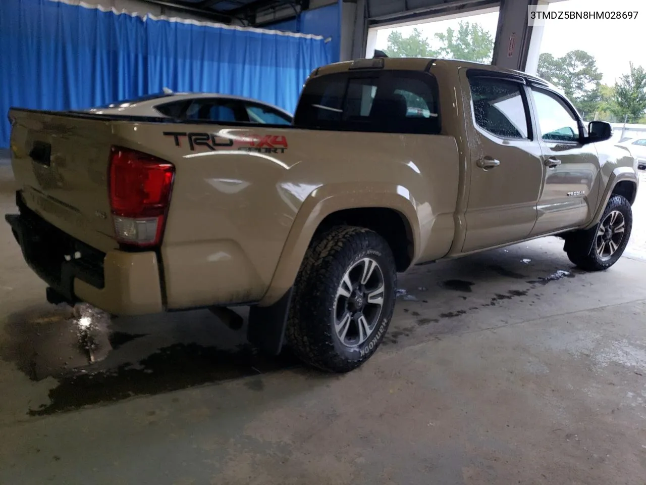 3TMDZ5BN8HM028697 2017 Toyota Tacoma Double Cab