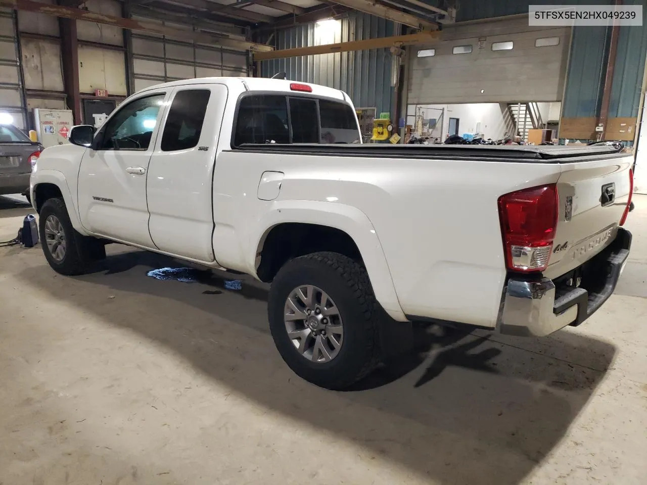 2017 Toyota Tacoma Access Cab VIN: 5TFSX5EN2HX049239 Lot: 71658424