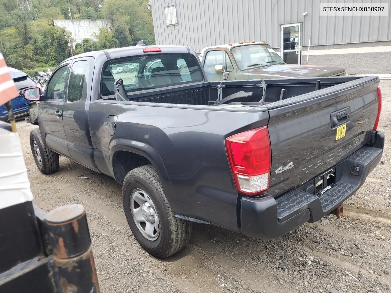 5TFSX5EN0HX050907 2017 Toyota Tacoma Access Cab