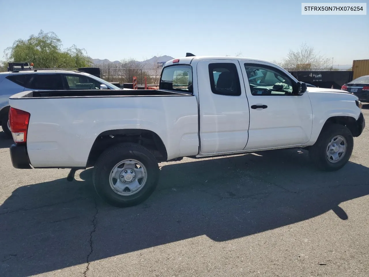 2017 Toyota Tacoma Access Cab VIN: 5TFRX5GN7HX076254 Lot: 73032814