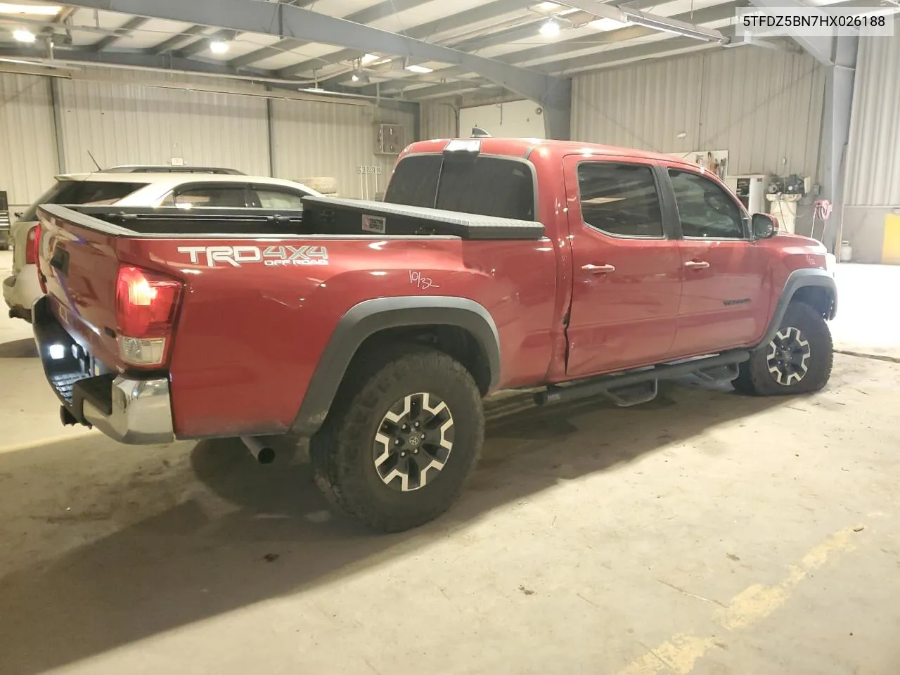 2017 Toyota Tacoma Double Cab VIN: 5TFDZ5BN7HX026188 Lot: 76052354