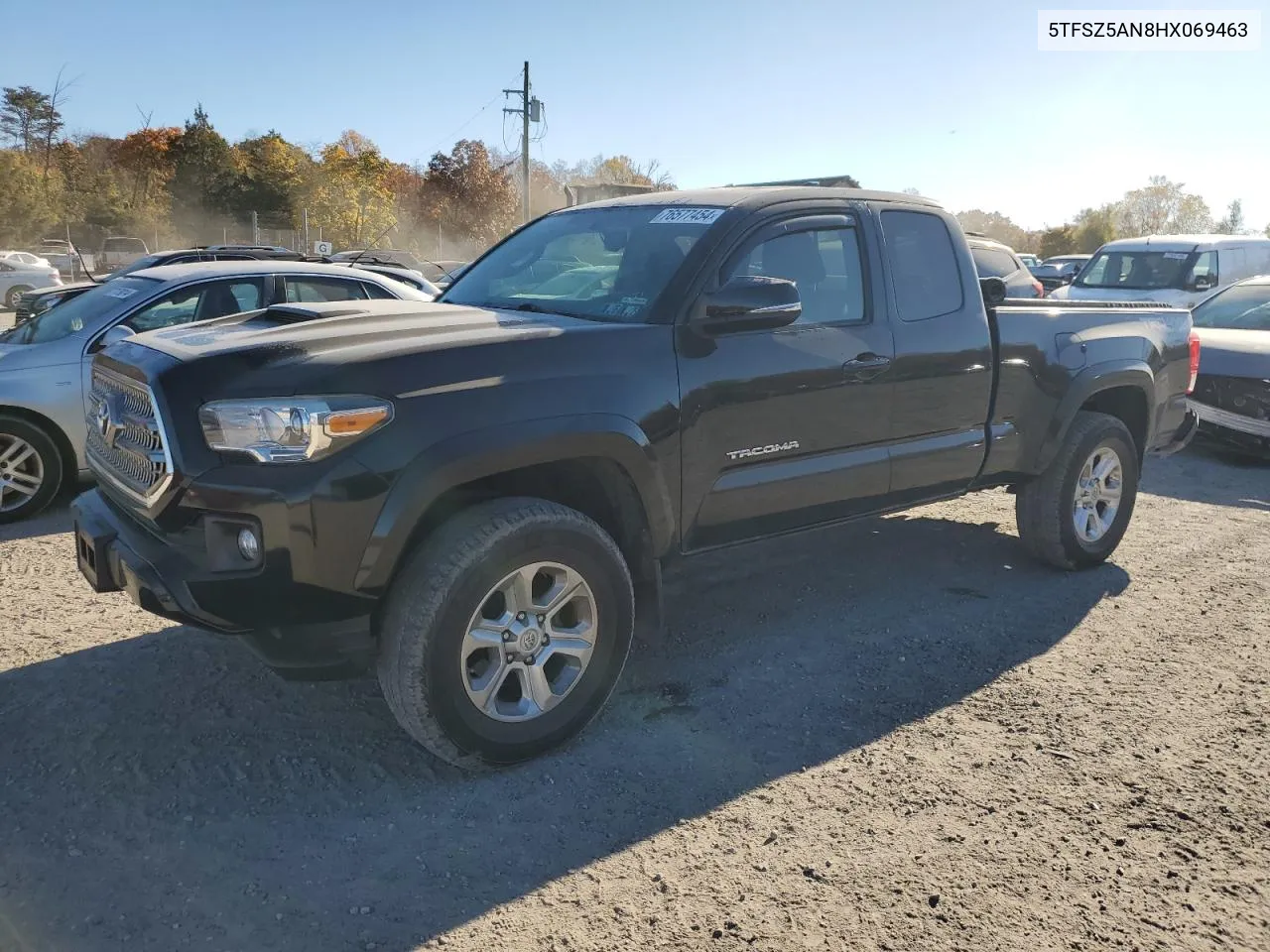 2017 Toyota Tacoma Access Cab VIN: 5TFSZ5AN8HX069463 Lot: 76577454