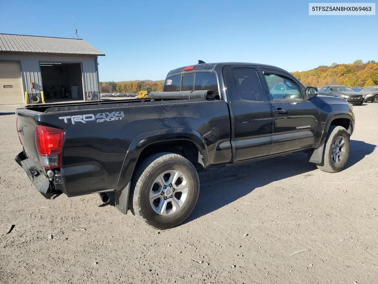 5TFSZ5AN8HX069463 2017 Toyota Tacoma Access Cab