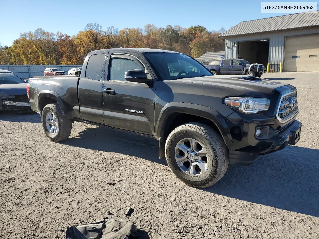 2017 Toyota Tacoma Access Cab VIN: 5TFSZ5AN8HX069463 Lot: 76577454