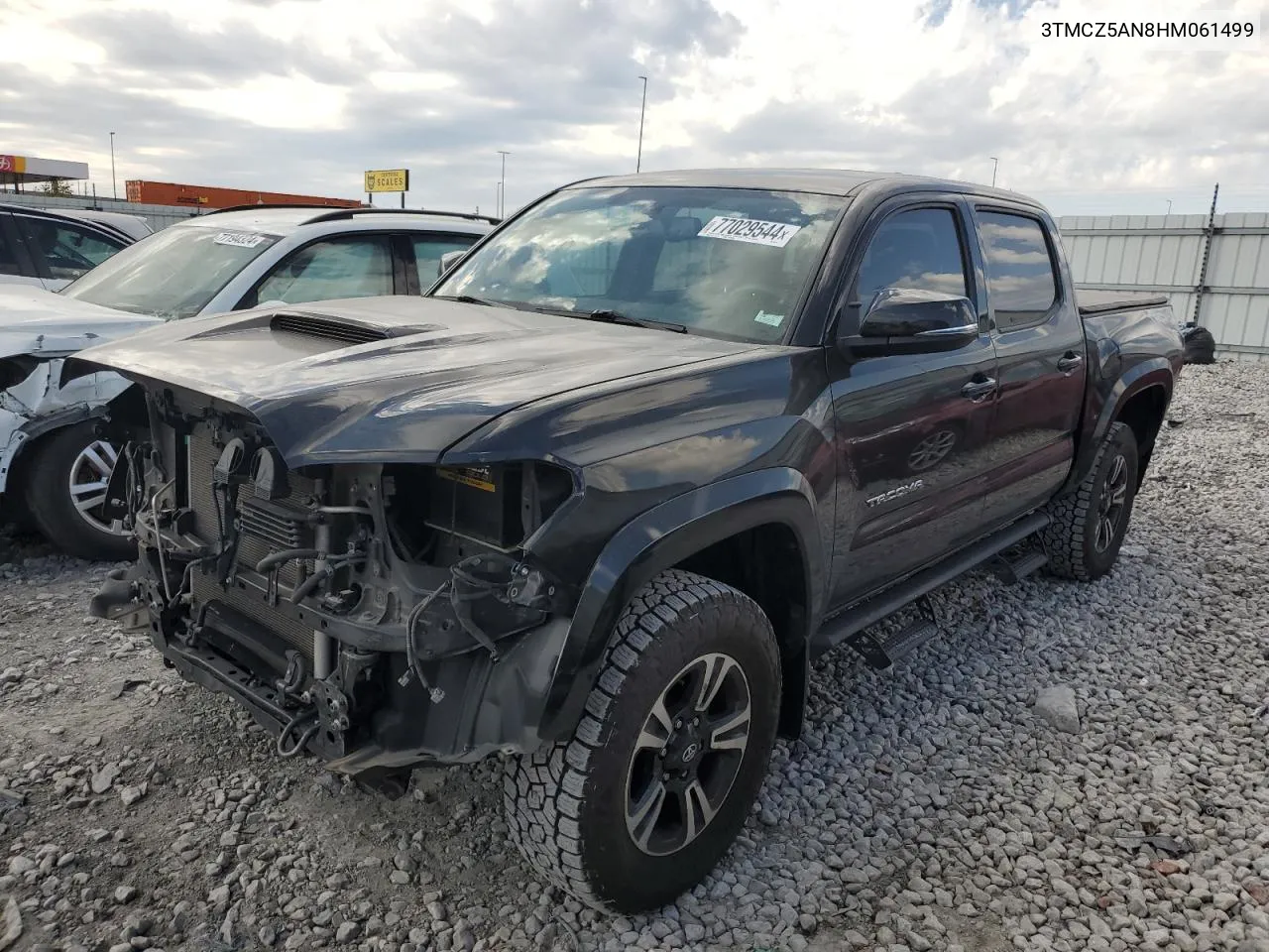 3TMCZ5AN8HM061499 2017 Toyota Tacoma Double Cab