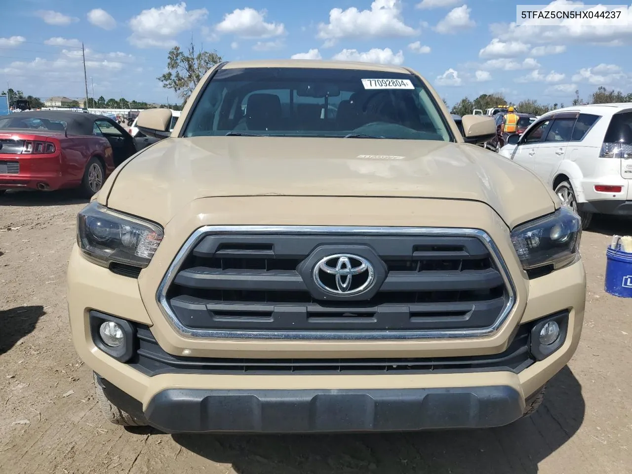 2017 Toyota Tacoma Double Cab VIN: 5TFAZ5CN5HX044237 Lot: 77092804