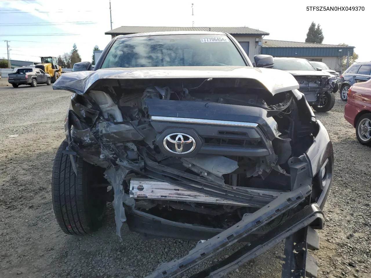 2017 Toyota Tacoma Access Cab VIN: 5TFSZ5AN0HX049370 Lot: 77706454