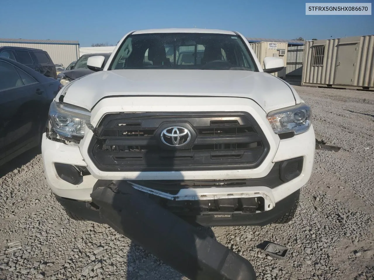 5TFRX5GN5HX086670 2017 Toyota Tacoma Access Cab