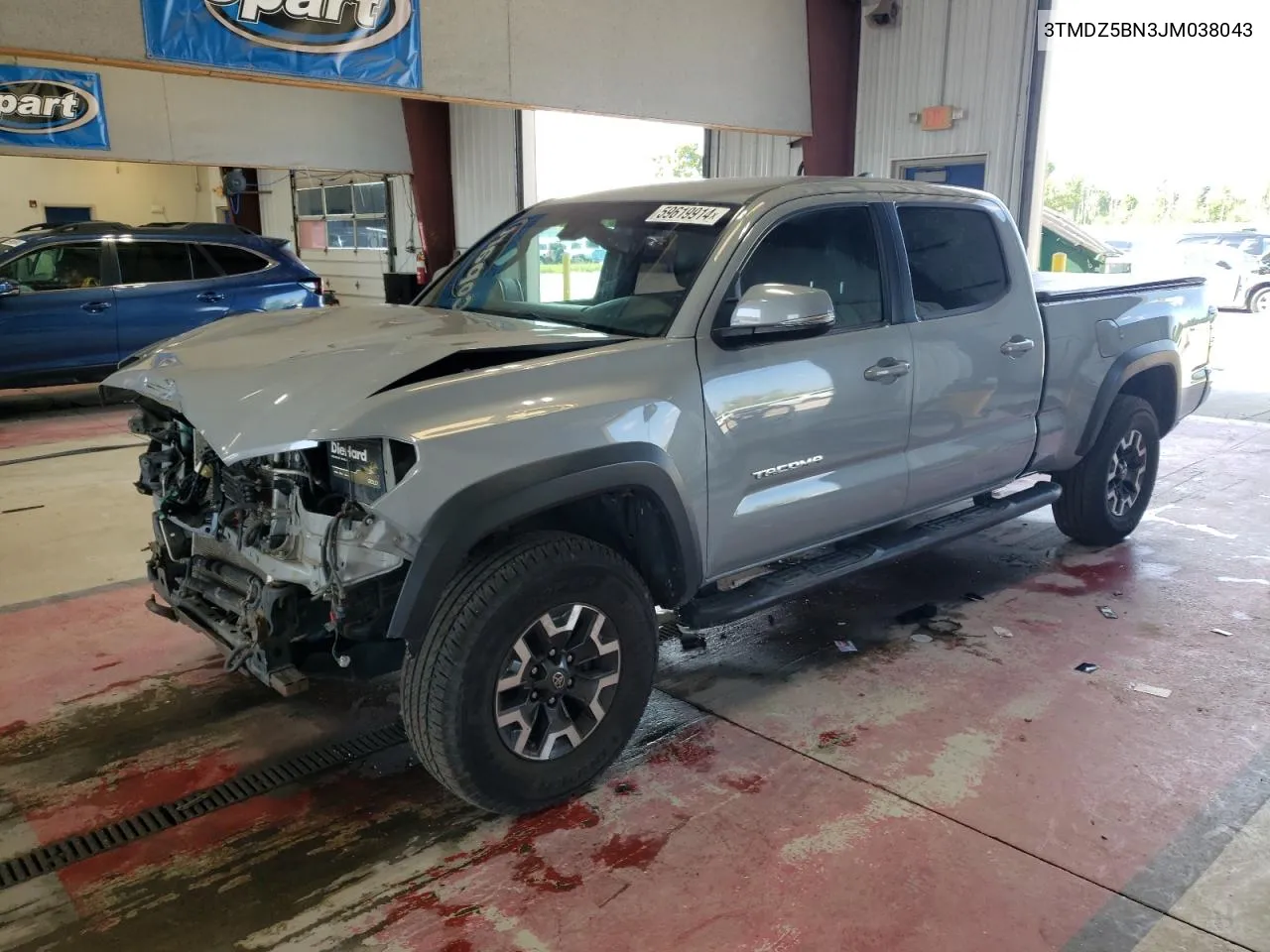 3TMDZ5BN3JM038043 2018 Toyota Tacoma Double Cab