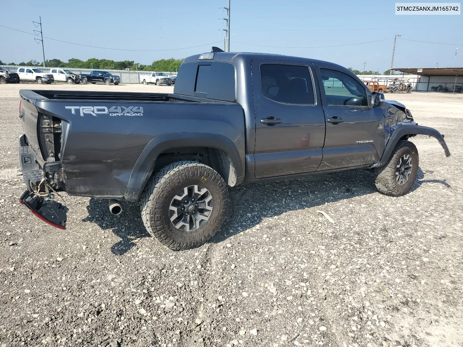 3TMCZ5ANXJM165742 2018 Toyota Tacoma Double Cab