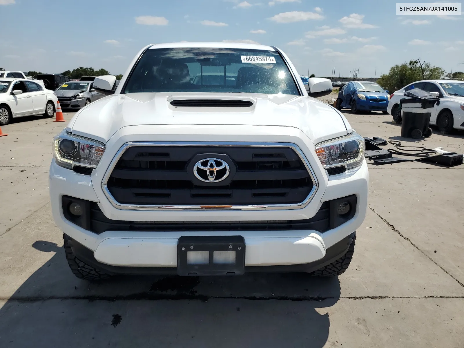 2018 Toyota Tacoma Double Cab VIN: 5TFCZ5AN7JX141005 Lot: 66845974