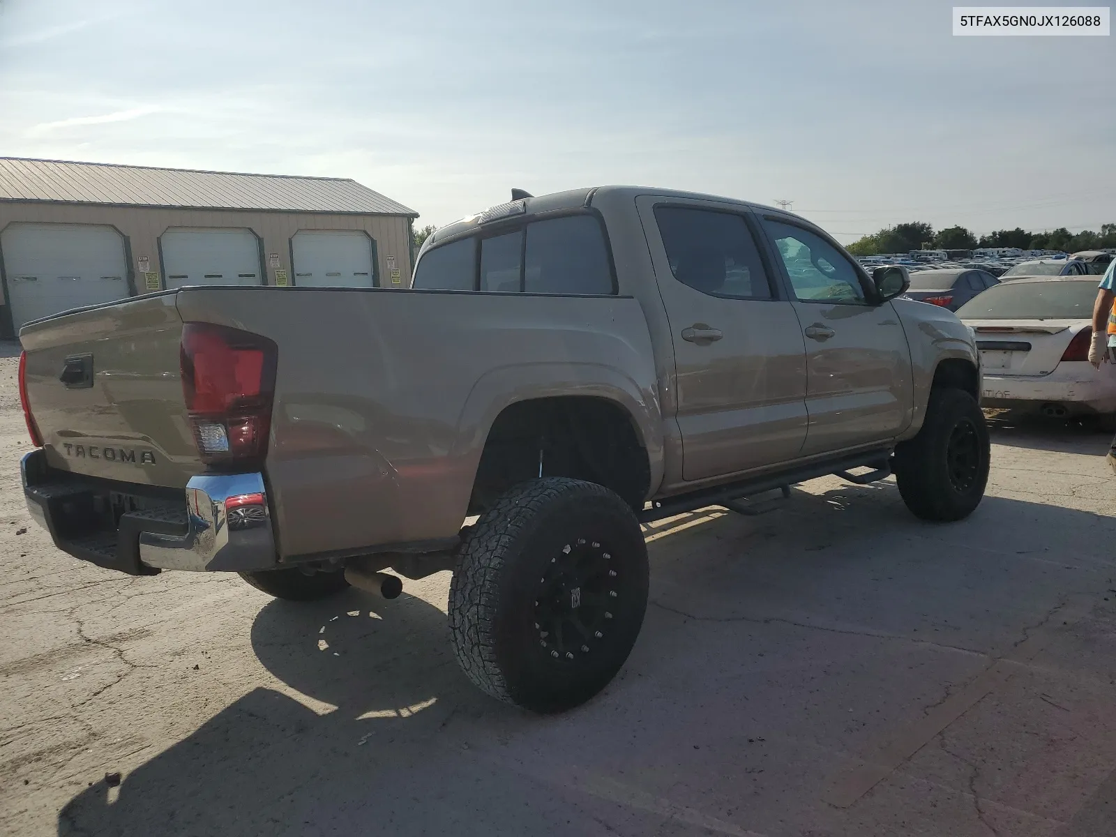 5TFAX5GN0JX126088 2018 Toyota Tacoma Double Cab