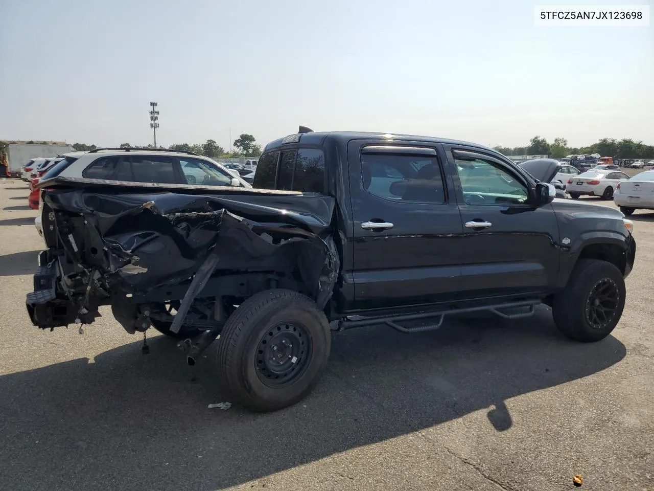 2018 Toyota Tacoma Double Cab VIN: 5TFCZ5AN7JX123698 Lot: 68953504