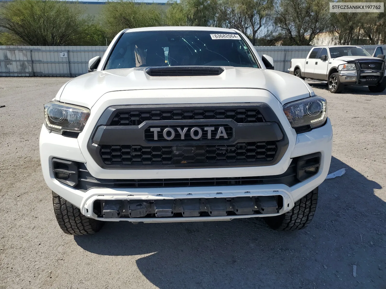 5TFCZ5AN6KX197762 2019 Toyota Tacoma Double Cab