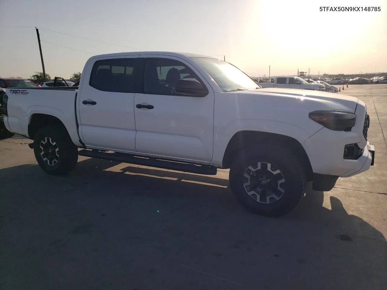 2019 Toyota Tacoma Double Cab VIN: 5TFAX5GN9KX148785 Lot: 65683394