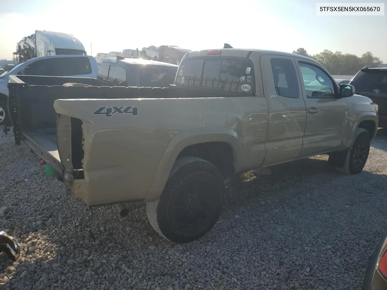 5TFSX5EN5KX065670 2019 Toyota Tacoma Access Cab