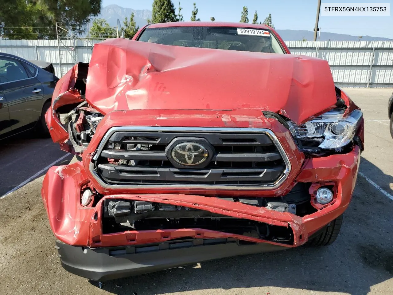 2019 Toyota Tacoma Access Cab VIN: 5TFRX5GN4KX135753 Lot: 68910194