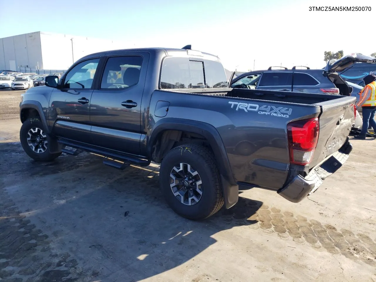 2019 Toyota Tacoma Double Cab VIN: 3TMCZ5AN5KM250070 Lot: 69300424