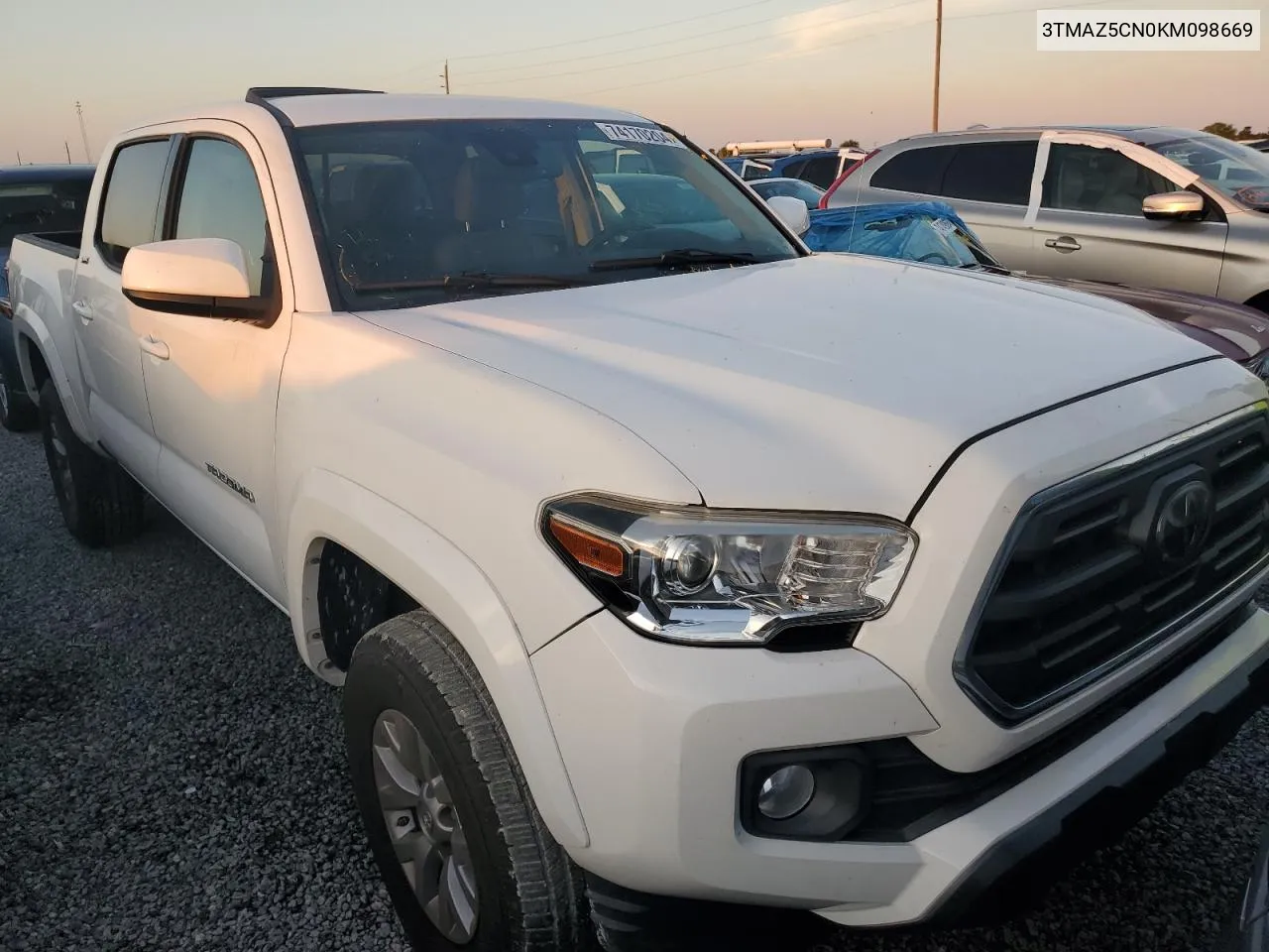 2019 Toyota Tacoma Double Cab VIN: 3TMAZ5CN0KM098669 Lot: 74170204