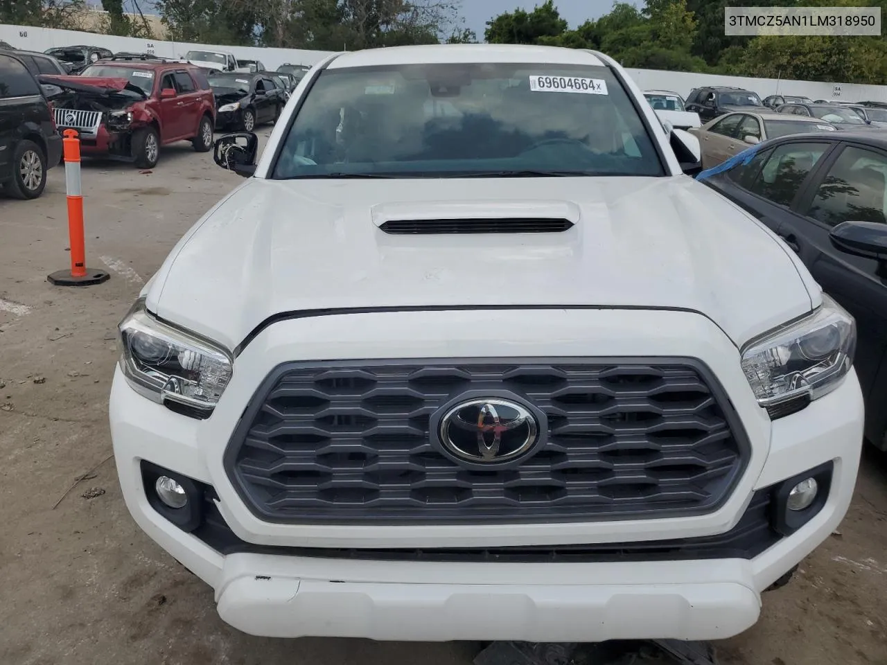 3TMCZ5AN1LM318950 2020 Toyota Tacoma Double Cab