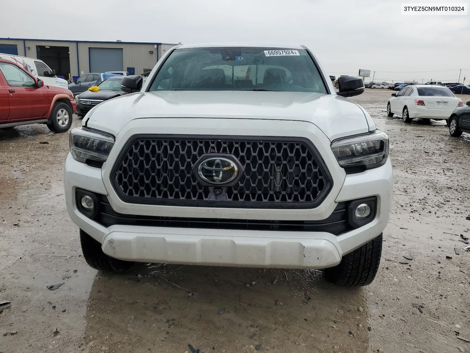 3TYEZ5CN9MT010324 2021 Toyota Tacoma Double Cab