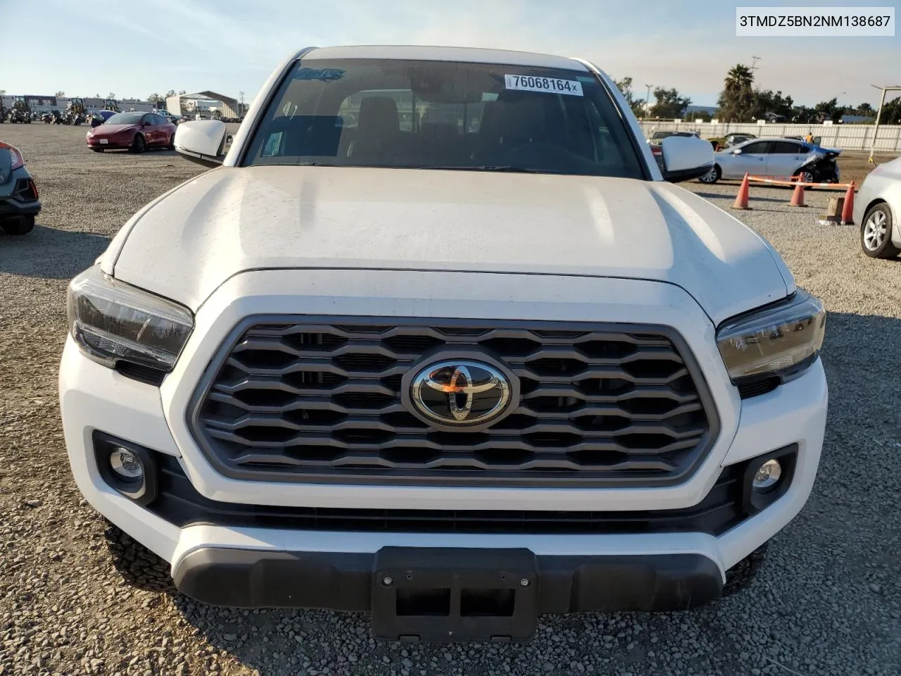 2022 Toyota Tacoma Double Cab VIN: 3TMDZ5BN2NM138687 Lot: 76068164