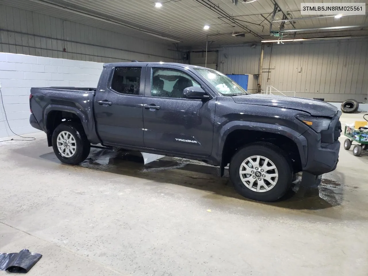 3TMLB5JN8RM025561 2024 Toyota Tacoma Double Cab