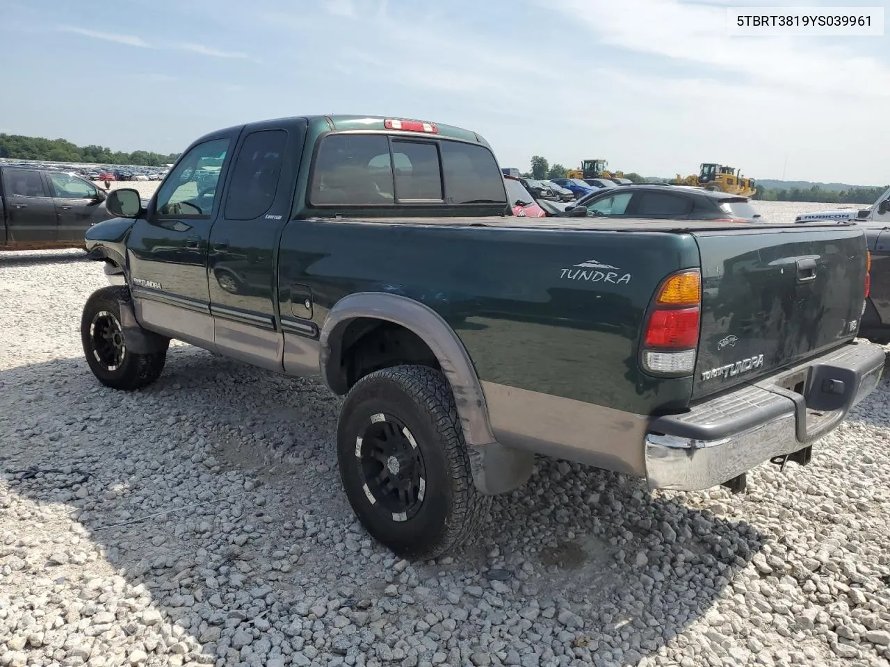 2000 Toyota Tundra Access Cab Limited VIN: 5TBRT3819YS039961 Lot: 63671224