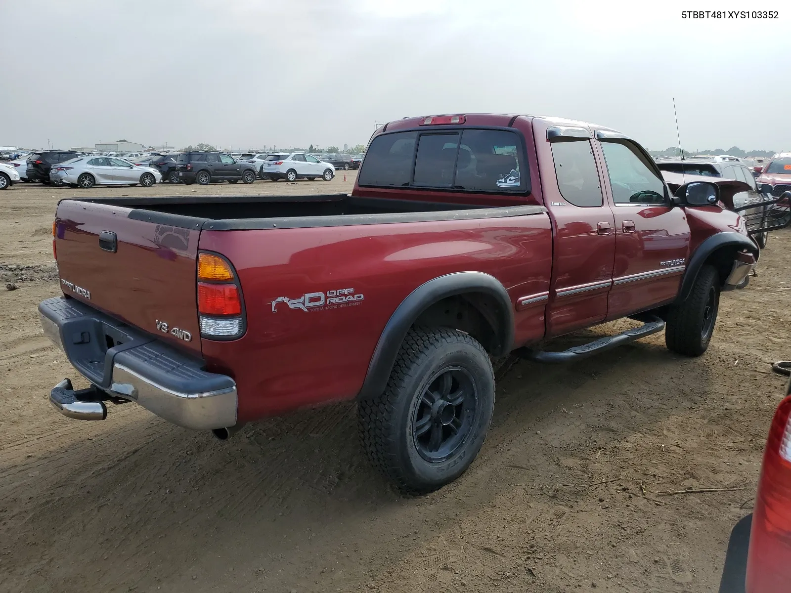 2000 Toyota Tundra Access Cab Limited VIN: 5TBBT481XYS103352 Lot: 64774544